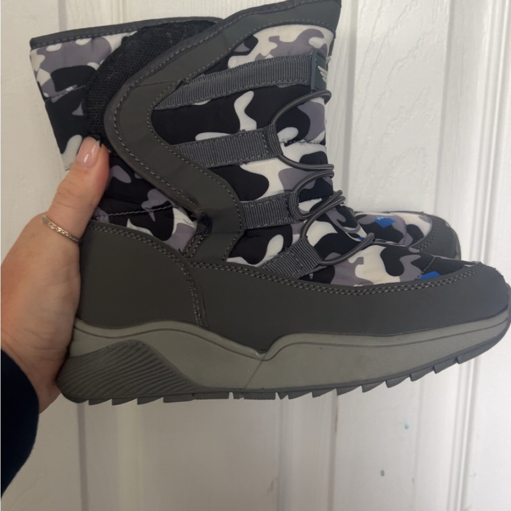 Kids Camouflage Winter Boots